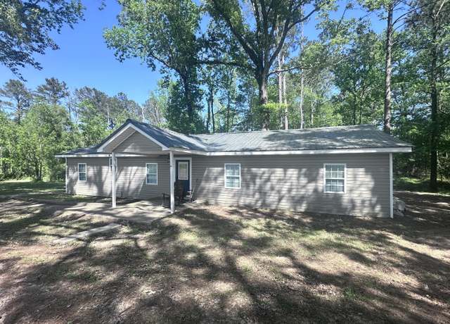 Property at 131 Willis Rd, Leesville, LA 71446, 4 beds, 2 baths