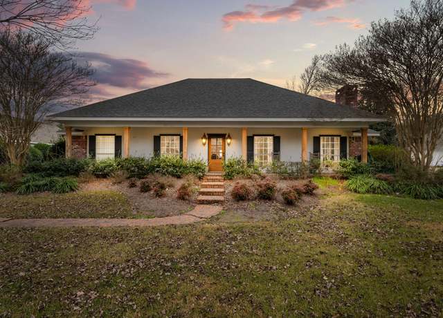 Property at 1015 Michael Dr, Deridder, LA 70634, 4 beds, 3 baths