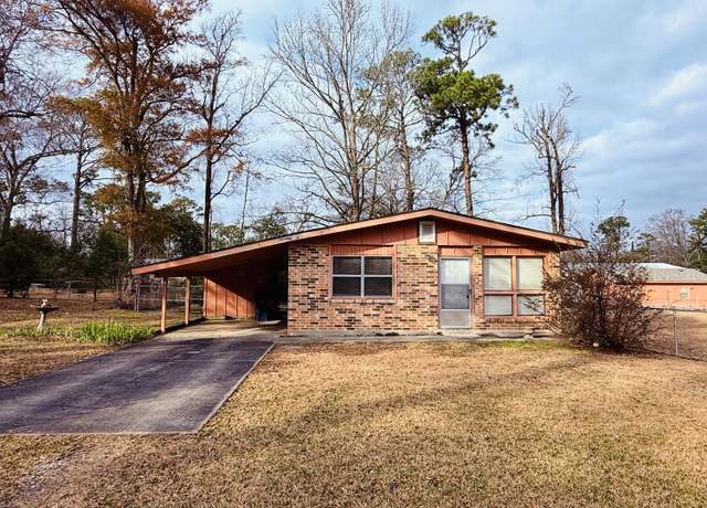 Property at 710 W 9th St, Deridder, LA 70634, 3 beds, 1 bath