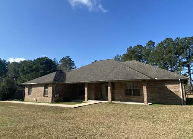 Property at 1209 Commanche St, Deridder, LA 70634, 4 beds, 2 baths