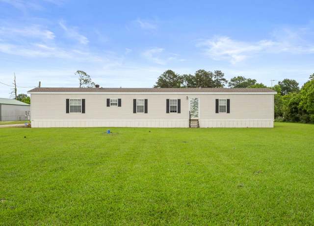 Property at 363 Kayla Dr, Deridder, LA 70634, 3 beds, 2 baths