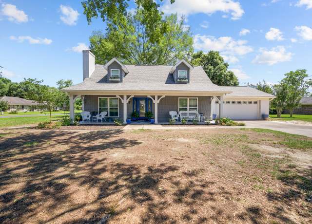 Property at 1615 Ernest Dr, Deridder, LA 70634, 3 beds, 2 baths