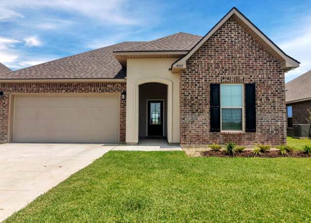 Property at 4537 Greenwood Way, Lake Charles, LA 70607, 3 beds, 2 baths