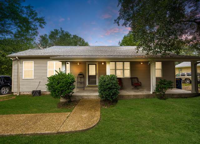 Property at 508 Magnolia St, Deridder, LA 70634, 5 beds, 3.5 baths