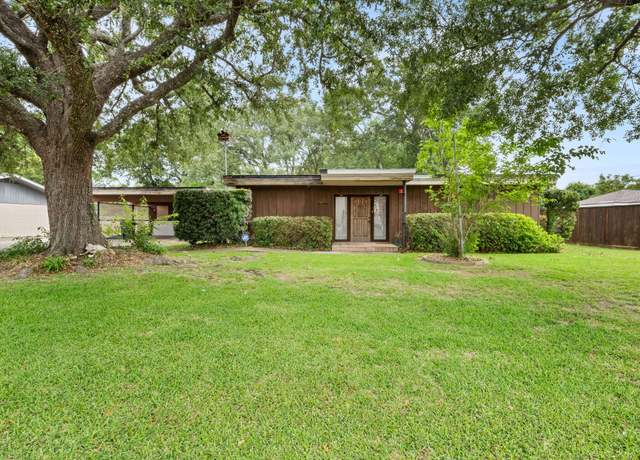 Property at 1710 W Sale Rd, Lake Charles, LA 70605, 4 beds, 2 baths