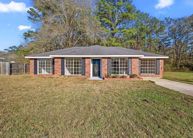 Property at 209 Dogwood Dr, Deridder, LA 70634, 3 beds, 2 baths