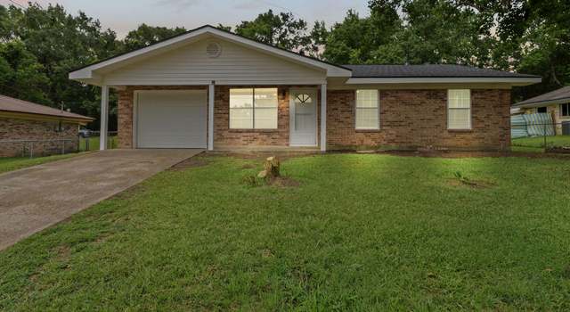 Photo of 105 Nelda St, Leesville, LA 71446