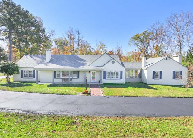 Property at 4046 Bill Tuck Hwy, South Boston, VA 24592, 4 beds, 2 baths