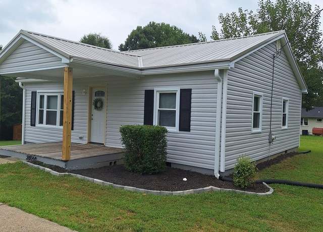 Property at 2022 Ridge St, South Boston, VA 24592, 2 beds, 1 bath