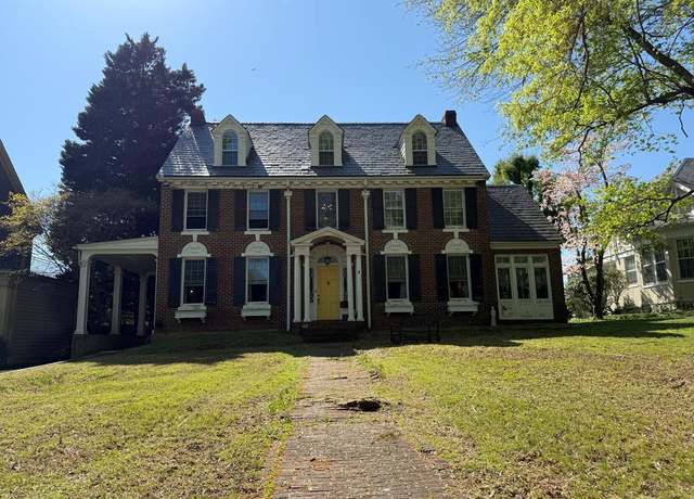 Property at 1100 N Main St, South Boston, VA 24592, 4 beds, 3.5 baths
