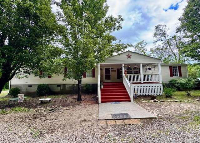Property at 3164 Trent Hatchery Rd, Appomattox, VA 24522, 3 beds, 2 baths