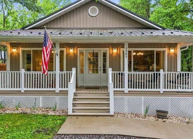 Property at 1705 High St, Farmville, VA 23901, 3 beds, 2 baths