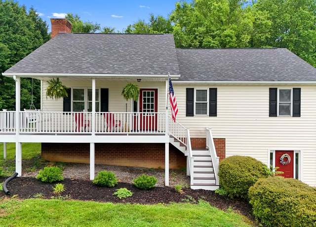 Property at 10 Mountain View Dr, Farmville, VA 23901, 5 beds, 3 baths