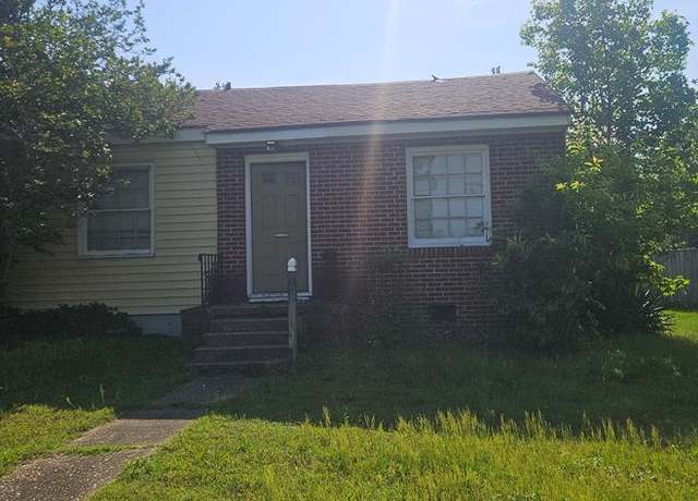 Property at 100 Maben Ave, Blackstone, VA 23824, 2 beds, 1 bath