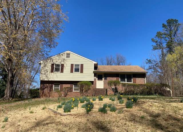 Property at 204 Courthouse Rd, Blackstone, VA 23824, 3 beds, 3 baths