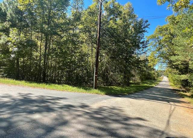 Property at 104 Pine Rd, Blackstone, VA 23824