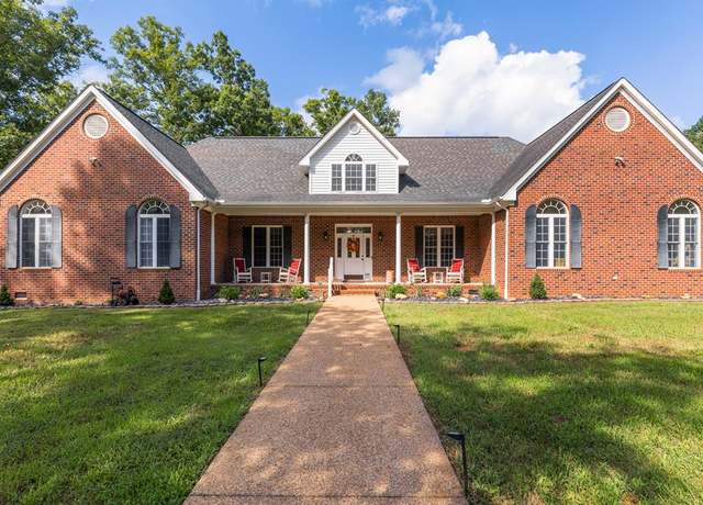 Property at 4517 Gravel Hill Rd, Dillwyn, VA 23936, 3 beds, 3.5 baths