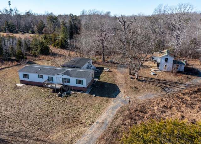 Property at 120 Landing Rd, Farmville, VA 23901, 6 beds, 4 baths