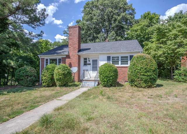 Property at 412 Putney St, Farmville, VA 23901, 3 beds, 1 bath
