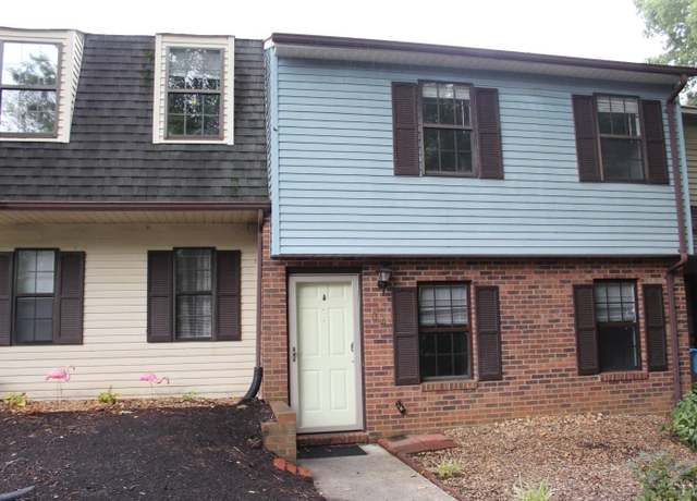 Property at 34 Cape Point Ct, Lynchburg, VA 24502, 3 beds, 2.5 baths