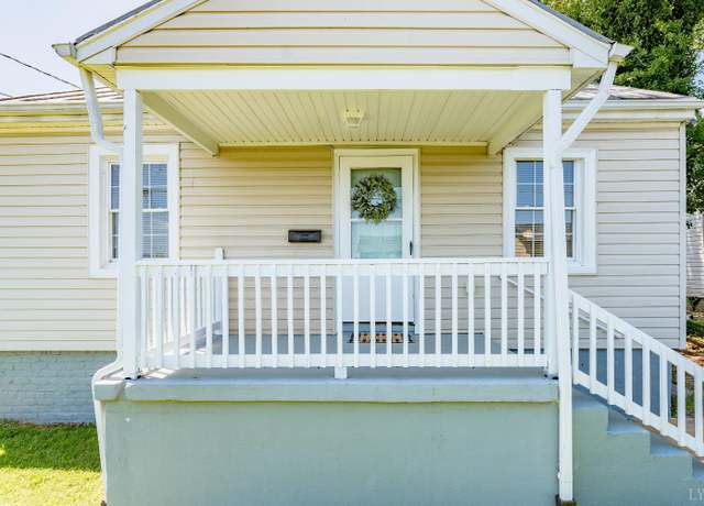 Property at 403 Polk St, Lynchburg, VA 24504, 2 beds, 1 bath