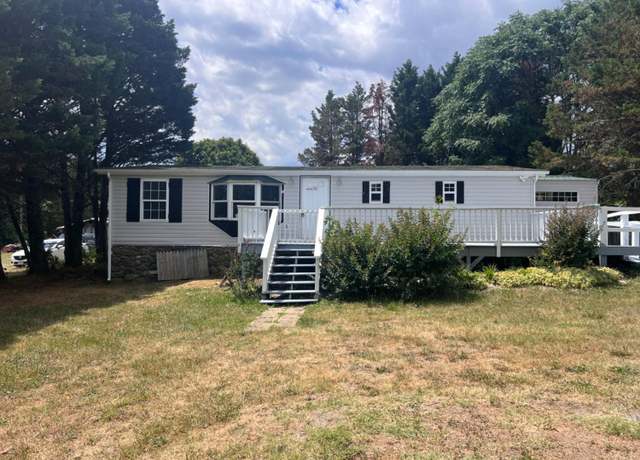 Property at 2443 Sunnymeade Rd Rd, Rustburg, VA 24588, 3 beds, 1.5 baths