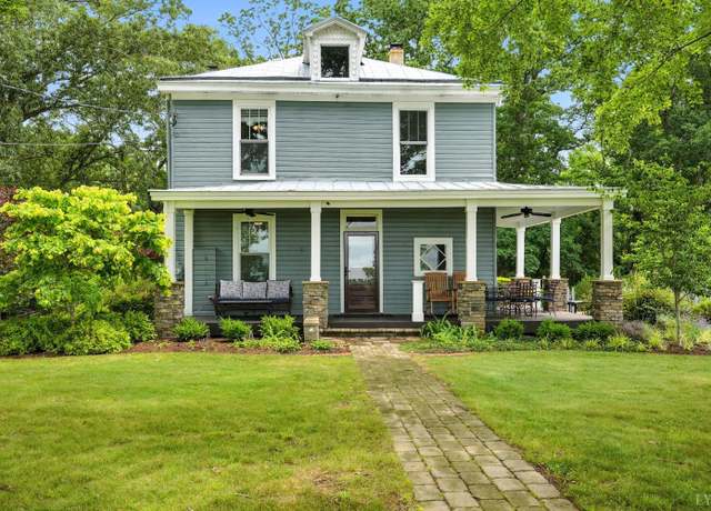 Property at 1106 Gladden Cir, Forest, VA 24551, 4 beds, 2.5 baths