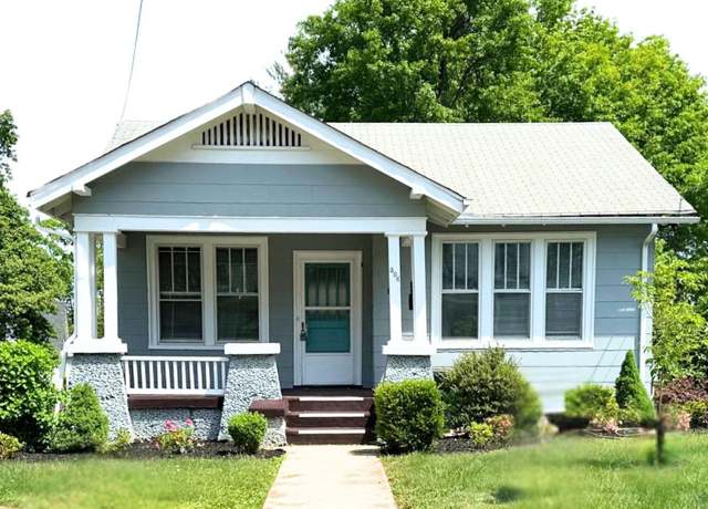 Property at 306 Oakridge Blvd, Lynchburg, VA 24502, 3 beds, 2 baths