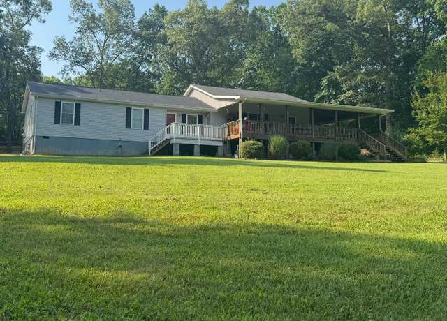 Property at 290 Green Acres Dr, Evington, VA 24550, 3 beds, 3 baths