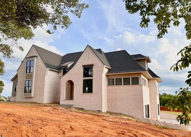 Property at 1608 Autumn Run Dr, Forest, VA 24551, 5 beds, 4 baths