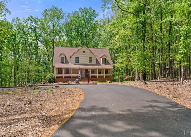 Property at 306 Fox Runn Dr, Lynchburg, VA 24503, 4 beds, 3 baths