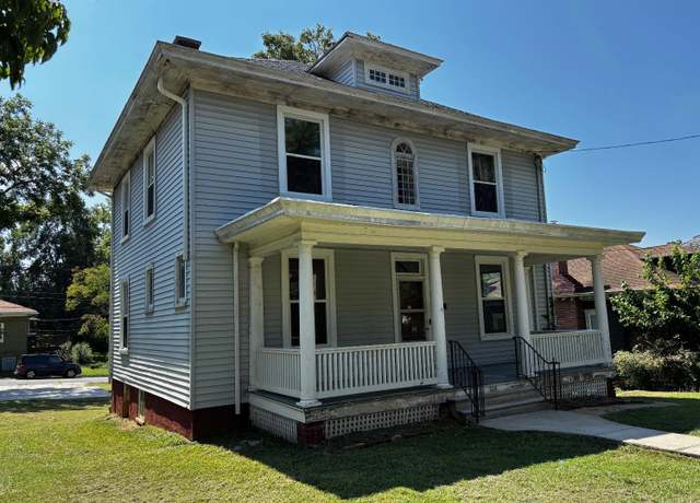 Property at 224 Warwick Ln, Lynchburg, VA 24503, 4 beds, 2 baths