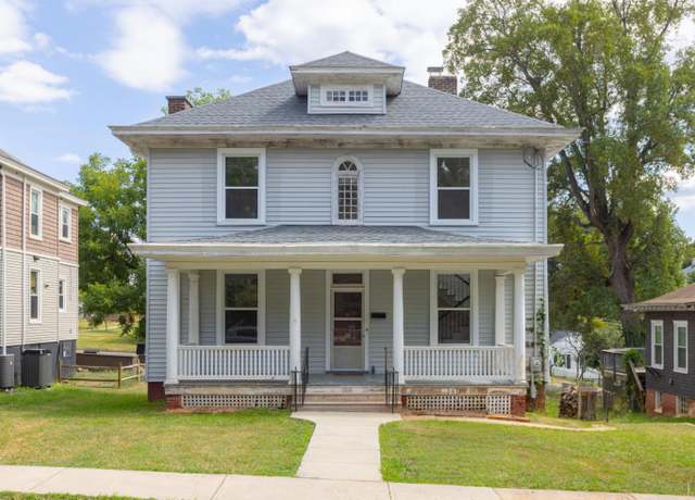 Property at 224 Warwick Ln, Lynchburg, VA 24503, 4 beds, 2 baths