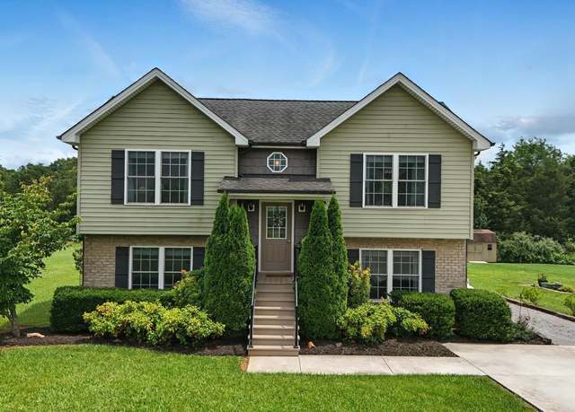 Property at 4086 Thomas Jefferson Rd, Forest, VA 24551, 4 beds, 2.5 baths