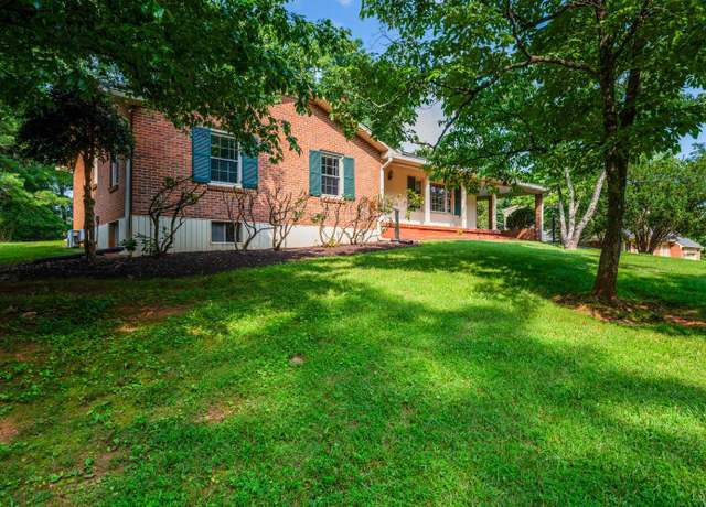Property at 1829 Hillsdale Rd, Lynchburg, VA 24501, 3 beds, 1 bath