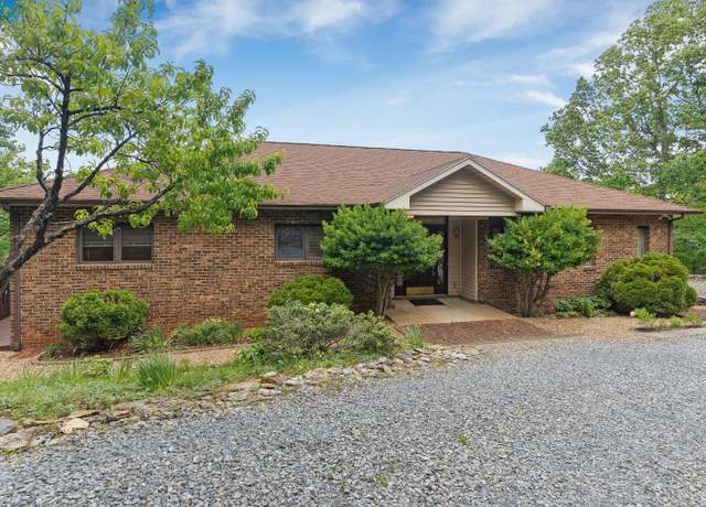 Property at 885 Cresthill Rd, Lynchburg, VA 24504, 3 beds, 2 baths