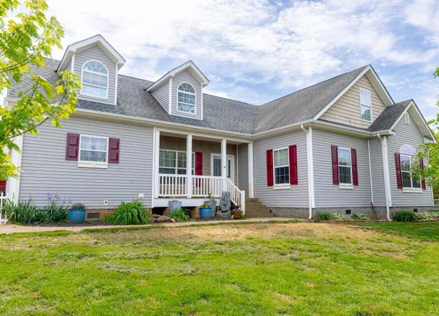 Property at 8114 Bear Creek Rd, Gladys, VA 24554, 5 beds, 3 baths
