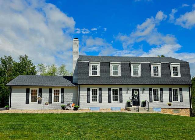 Property at 305 Quail Meadows Dr, Forest, VA 24551, 5 beds, 3.5 baths