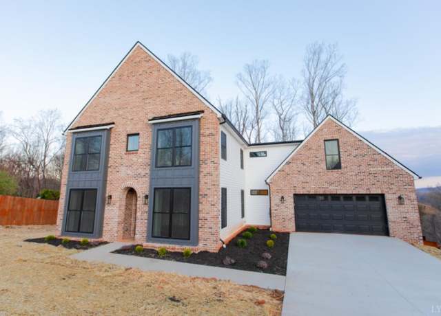 Property at 271 Riverside Drive Dr, Lynchburg, VA 24503, 4 beds, 3.5 baths