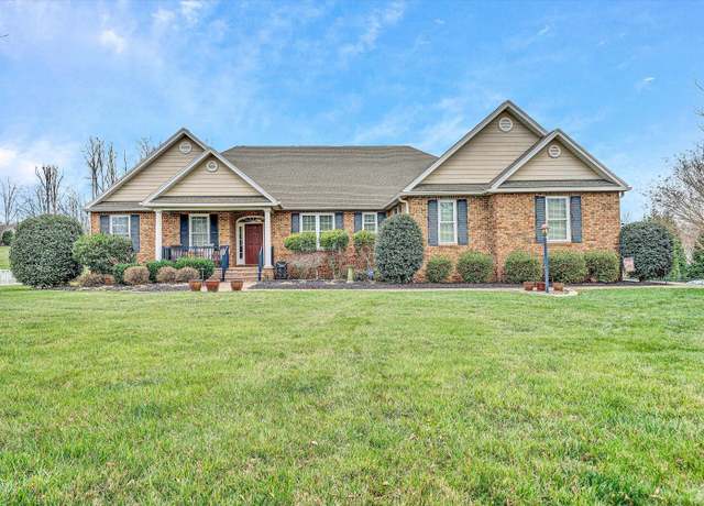 Property at 1036 Williams Crossing Xing, Forest, VA 24551, 4 beds, 3.5 baths