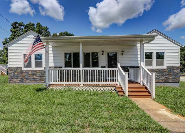 Property at 107 Woodlawn Heights Rd, Chatham, VA 24531, 4 beds, 2 baths