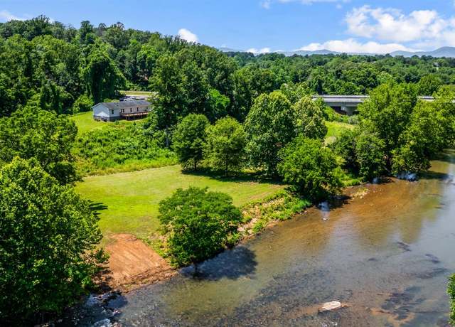 Property at 3010 N Amherst Hwy, Amherst, VA 24521, 4 beds, 2 baths