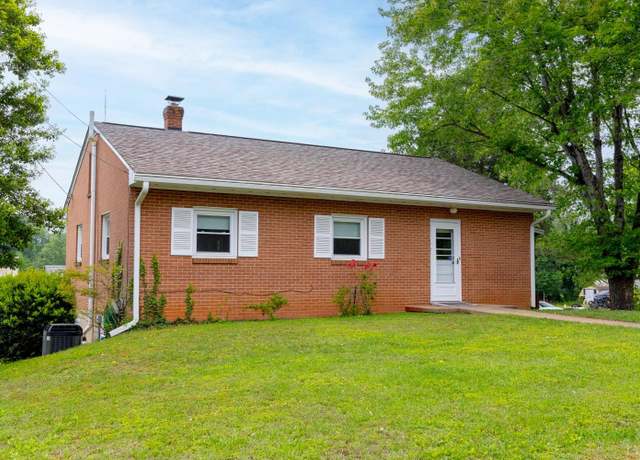Property at 172 Phelps Rd, Madison Heights, VA 24572, 4 beds, 2 baths
