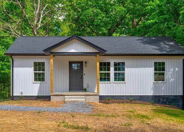 Property at 18014 LP Bailey Memorial Hwy, Nathalie, VA 24577, 3 beds, 2 baths