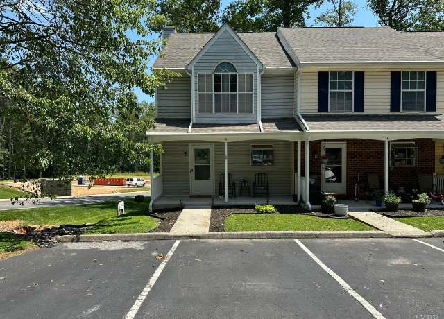 Property at 6 Jefferson Village Dr, Forest, VA 24551, 2 beds, 1.5 baths