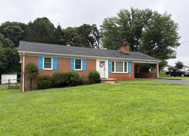 Property at 1702 Laxton Rd, Lynchburg, VA 24502, 4 beds, 2.5 baths
