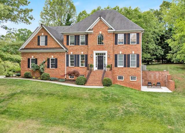 Property at 108 Lambeth Ct, Lynchburg, VA 24503, 5 beds, 4.5 baths