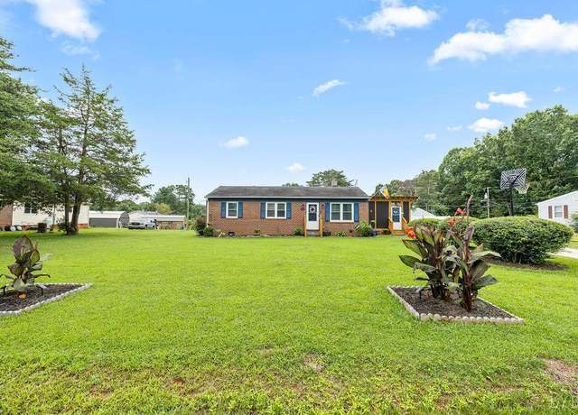 Property at 135 Brown St, Appomattox, VA 24522, 3 beds, 1 bath