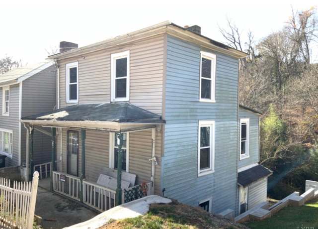 Property at 703 Hancock St, Lynchburg, VA 24504, 2 beds, 2 baths