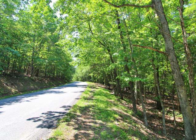 Property at 4 Smokey Hollow Rd, Lynchburg, VA 24504